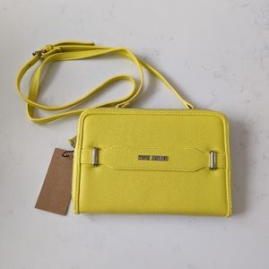 Steve Madden clutch with strap